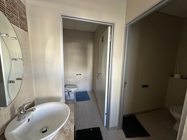 To Let commercial Property for Rent in Pinelands Western Cape
